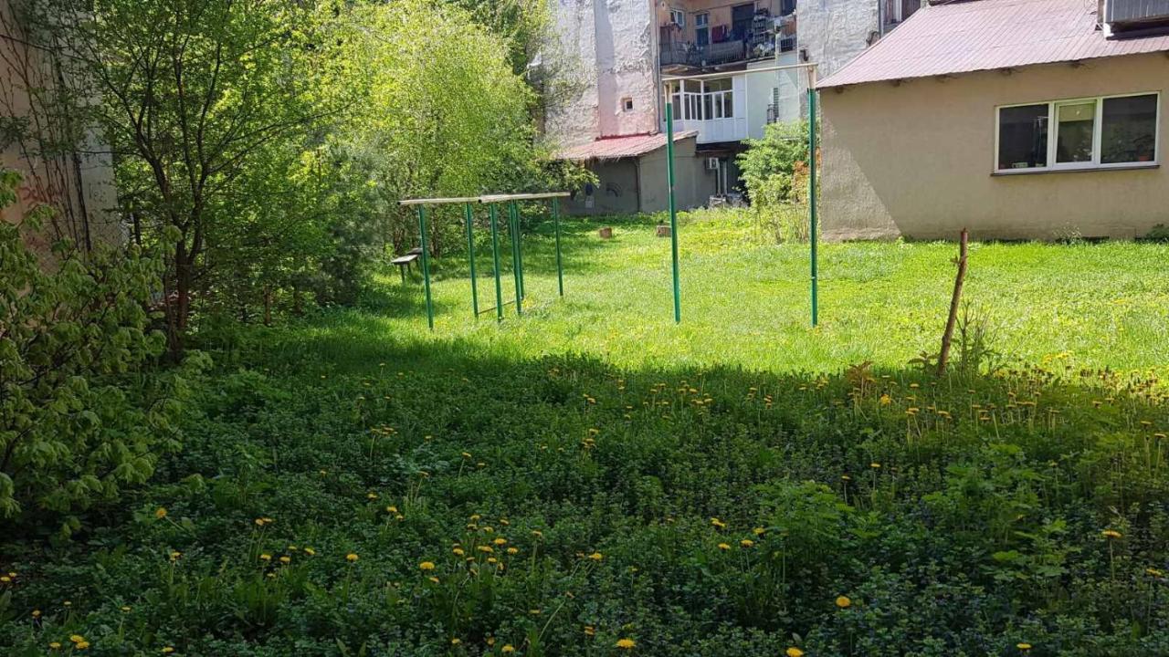 Stepana Bandery Str. 19 Apartment Lviv Luaran gambar