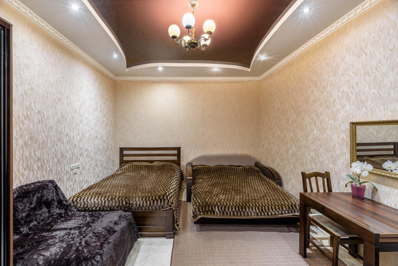 Stepana Bandery Str. 19 Apartment Lviv Luaran gambar